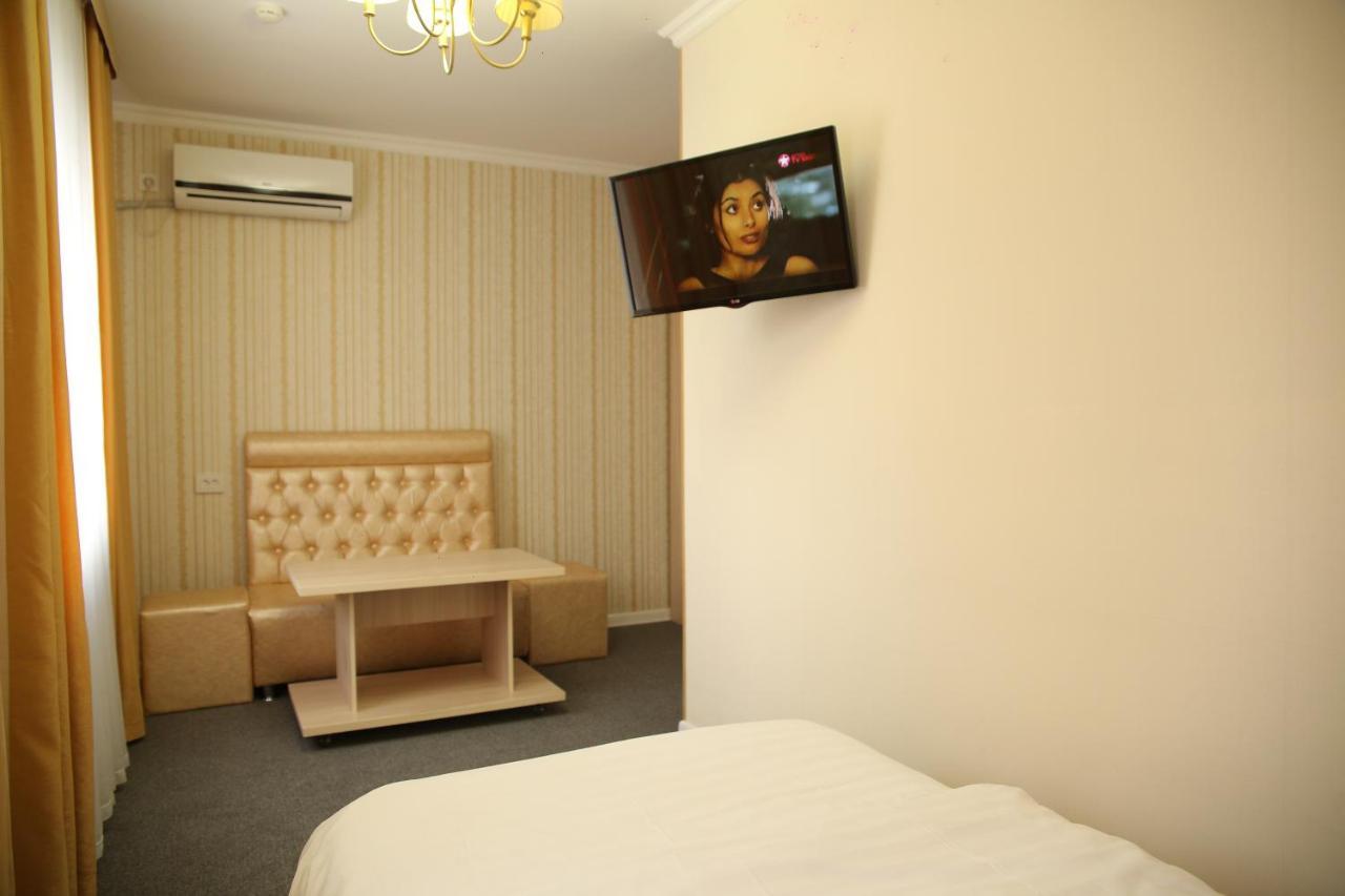 Sweet Home Hotel Атырау Экстерьер фото