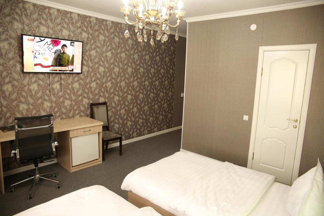 Sweet Home Hotel Атырау Экстерьер фото