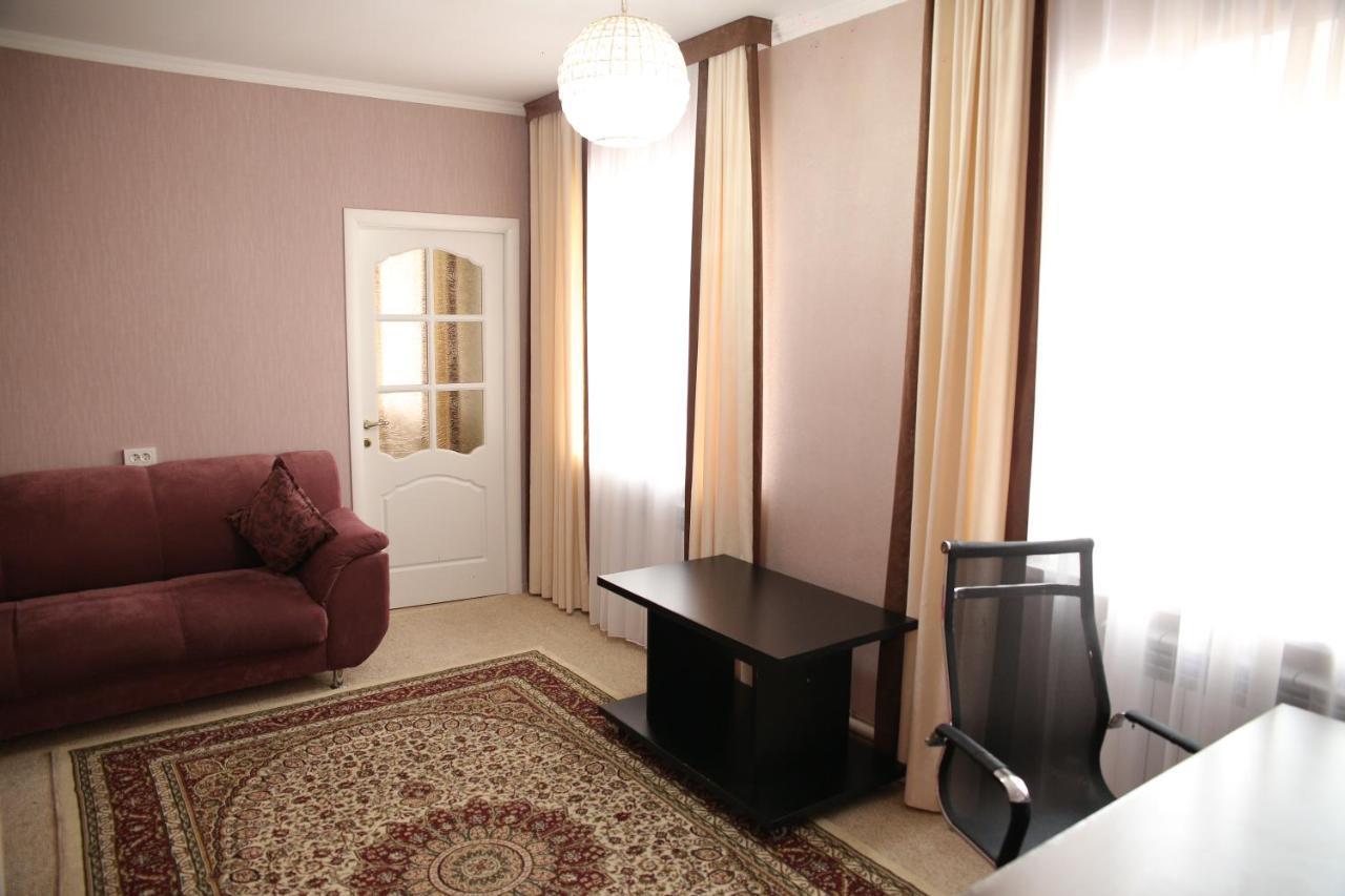 Sweet Home Hotel Атырау Экстерьер фото