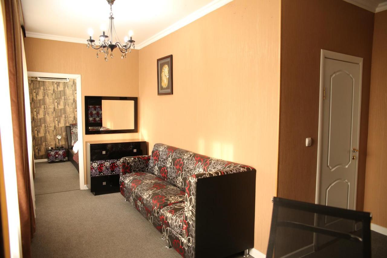 Sweet Home Hotel Атырау Экстерьер фото