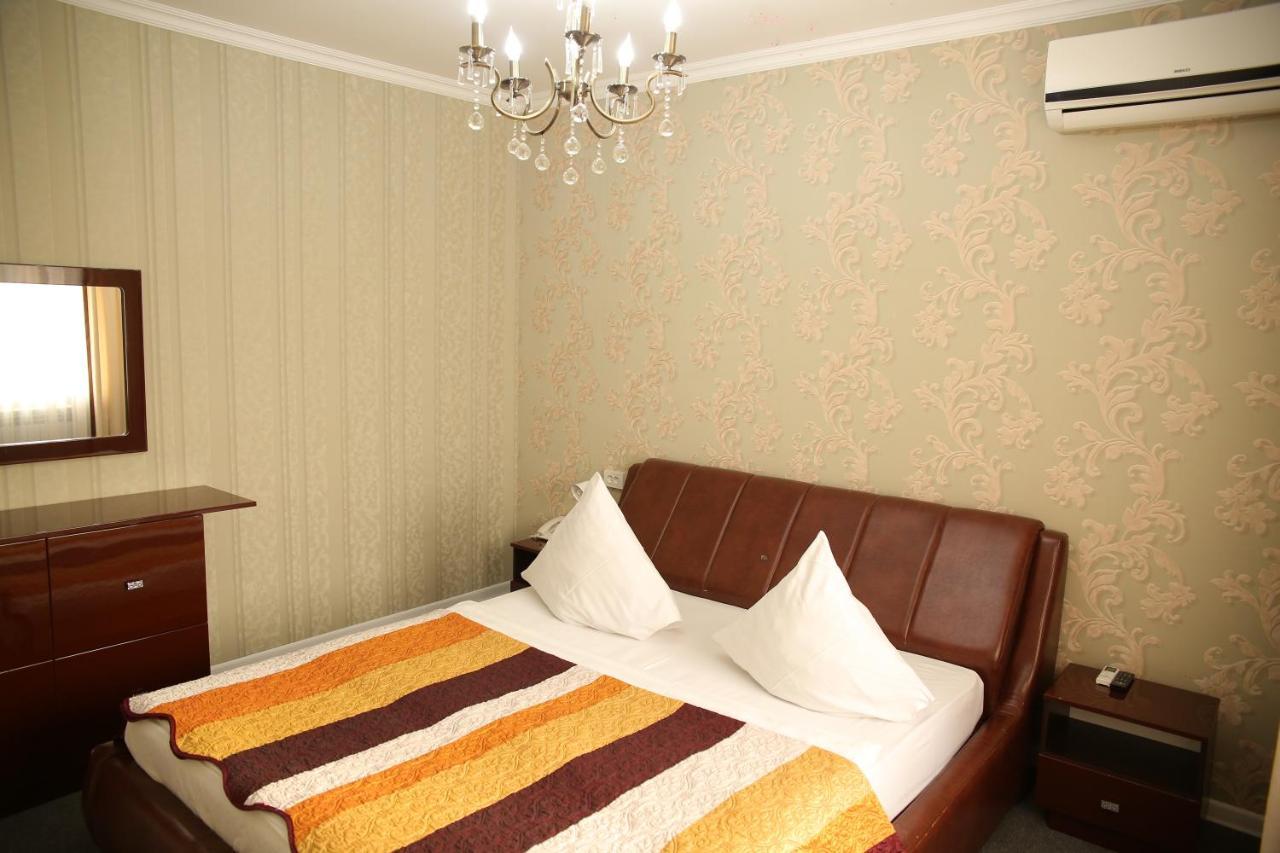 Sweet Home Hotel Атырау Экстерьер фото