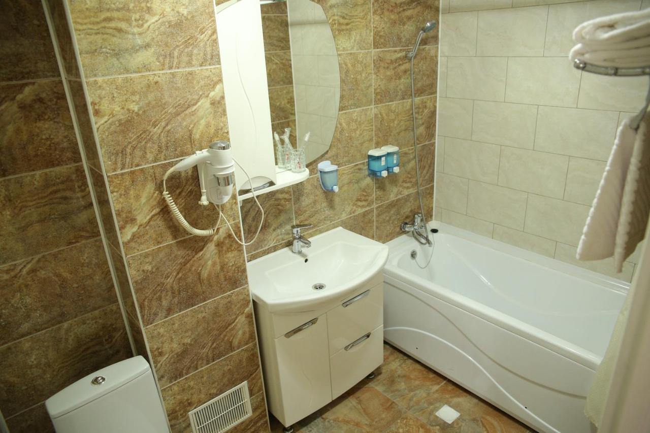 Sweet Home Hotel Атырау Экстерьер фото