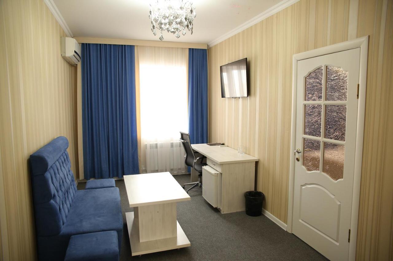 Sweet Home Hotel Атырау Экстерьер фото