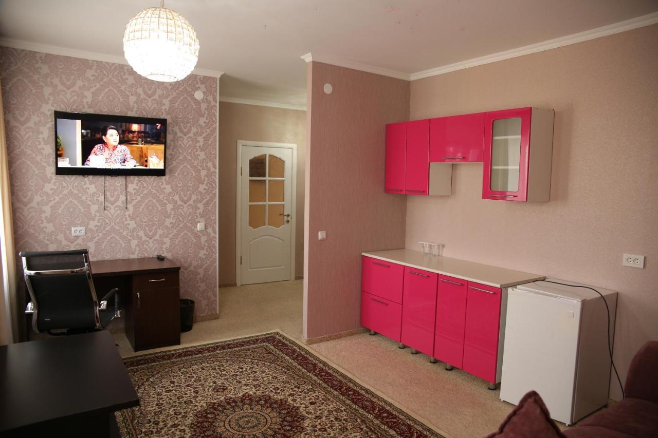 Sweet Home Hotel Атырау Экстерьер фото